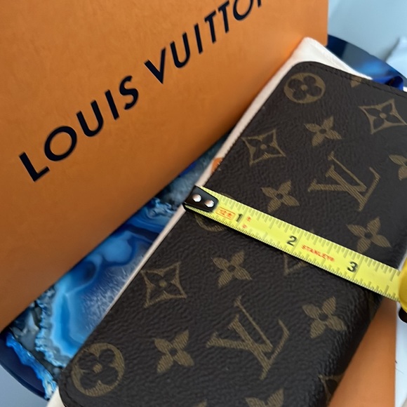 ✨SOLD✨Louis Vuitton Clemence Wallet - Picture 13 of 13